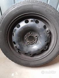 Gomme invernali  complete di cerchi