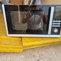 Microonde Digitale SEVERIN con Grill.