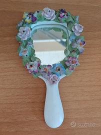 Specchio da toeletta con cornice in Capodimonte