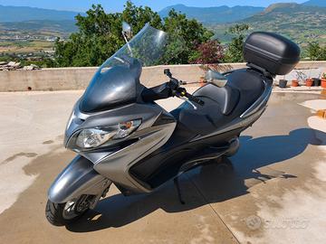 Suzuki burgman 400