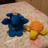 2 peluche (1 con cerniera).