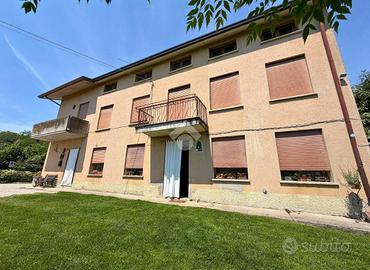 VILLA SINGOLA A PIANEZZE