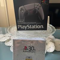 Dualsense e box panini 30th anniversario ps5