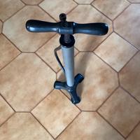 Pompa per bicicletta