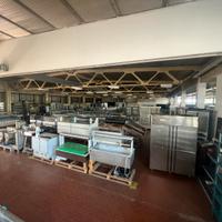 ATTREZZATURE NUOVE PER SUPERMERCATI, MACELLERIE,