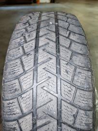  4 pneumatici Michelin invernali 215 60 r17