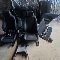 bmw serie 1 interni m-sport