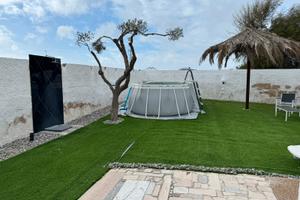 Villa indipendente con piscina