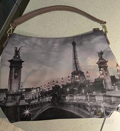 Borsa donna y not? Con tracolla.