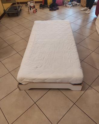 Letto montessoriano completo di materasso 