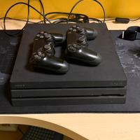 Playstation 4 Pro nera 1 TB