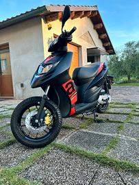 Aprilia SR MOTARD 50