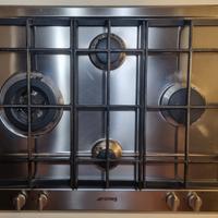 Piano cottura a gas SMEG in acciaio inox 4 fuochi