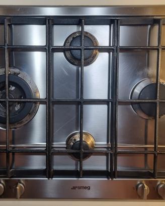 Piano cottura a gas SMEG in acciaio inox 4 fuochi