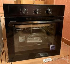 NUOVO Forno Electrolux Nero da incasso