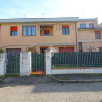 VILLA A SCHIERA A RIO SALICETO