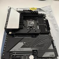 SCHEDA MADRE / MOTHERBOARD ASUS ROG Z790 DARK HERO