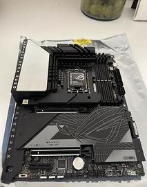 SCHEDA MADRE / MOTHERBOARD ASUS ROG Z790 DARK HERO