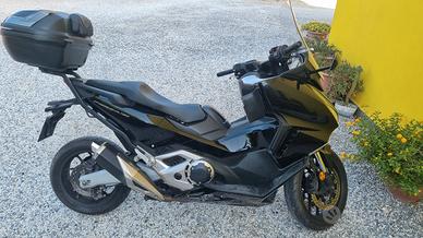 HONDA FORZA 750