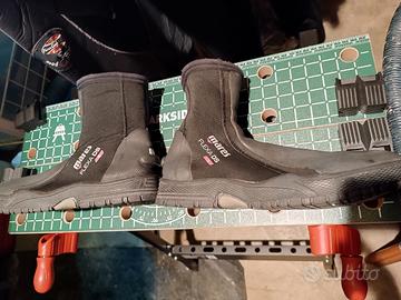 Calzari Mares taglia 42