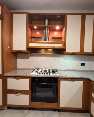 Cucina ad angolo. Veneta Cucine