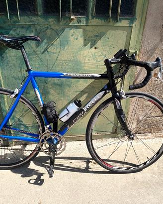 bici da corsa Pinarello 
