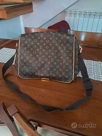 borsa pelle vuitton  tracolla 