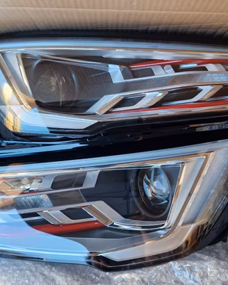 Fari Anteriori Audi A1 S1 8X Facelift Rossi OEM