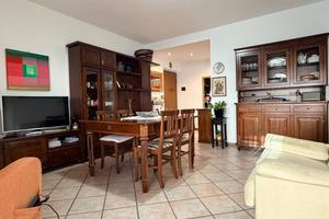 Appartamento di 138 m² con 4 locali e box auto a M