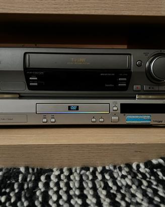 Vhs JVC più Lettore DVD Pioneer