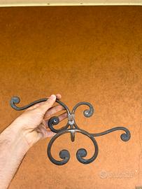 Appendi abiti in ferro battuto