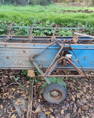 attrezzature agricole