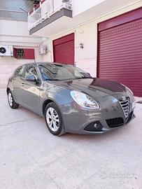 Alfa Romeo Giulietta 1.6 JTDm-2 105 CV Exclusive