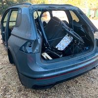 RICAMBI VOLKSWAGEN TIGUAN 2.0 DIESEL ANNO:2021