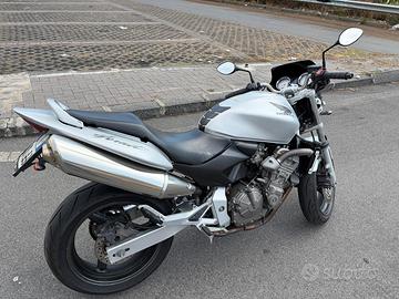 Hornet 600 2004
