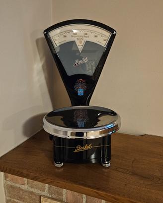 bilancia Berkel modello NF vintage restaurata nera