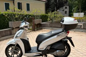 Kymco People 300 ABS