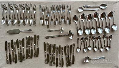 Servizio posate bagnato in argento 800 12 persone