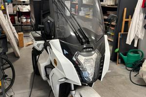 Moto elettrica con fornetto