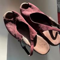 Scarpe viola con zeppa