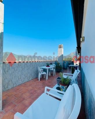 Casa manzo- attico con terrazzo e box auto