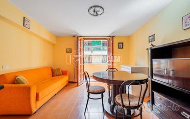 Bilocale Via Orione in residence con piscina