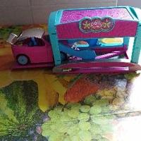 Garage polly pocket