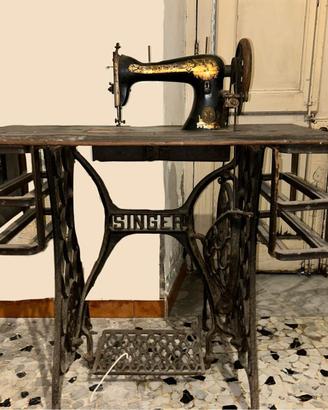 Macchina da cucire Singer del 1922