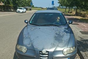 alfa 147 interni in pelle colore grigio 