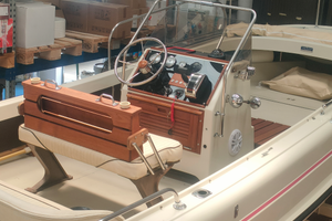 Boston Whaler 21.4 Outrage 1977