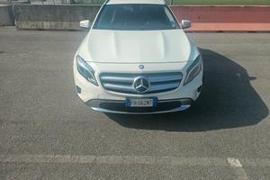 Mercedes gla