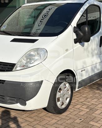 RENAULT Trafic T27 2.0 dCi/115 PC-TN Passenger Com