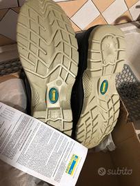 Scarpe antinfortunistiche alte n.44 nuove