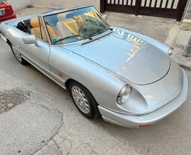 Alfa Romeo Spider Duetto